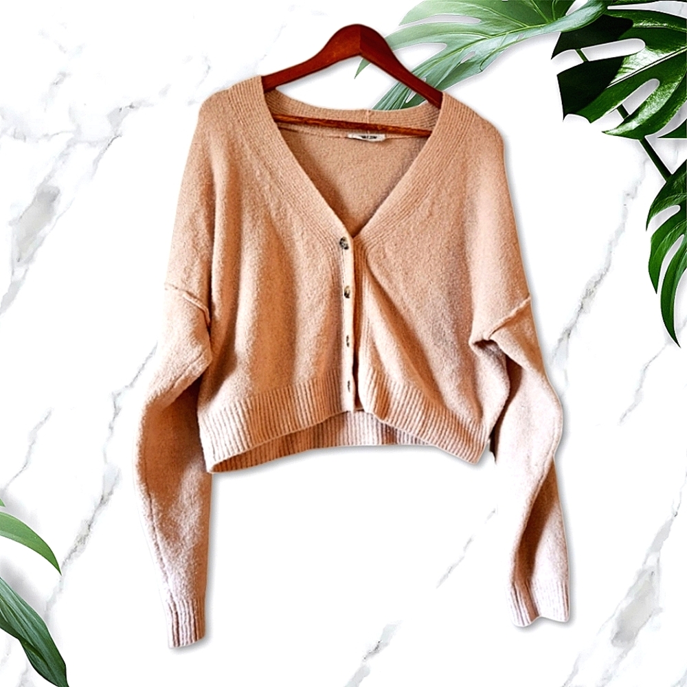 Double Zero Women's Lrg Dusty Rose Fuzzy Knit Cropped  Lantern Sleved Sweater